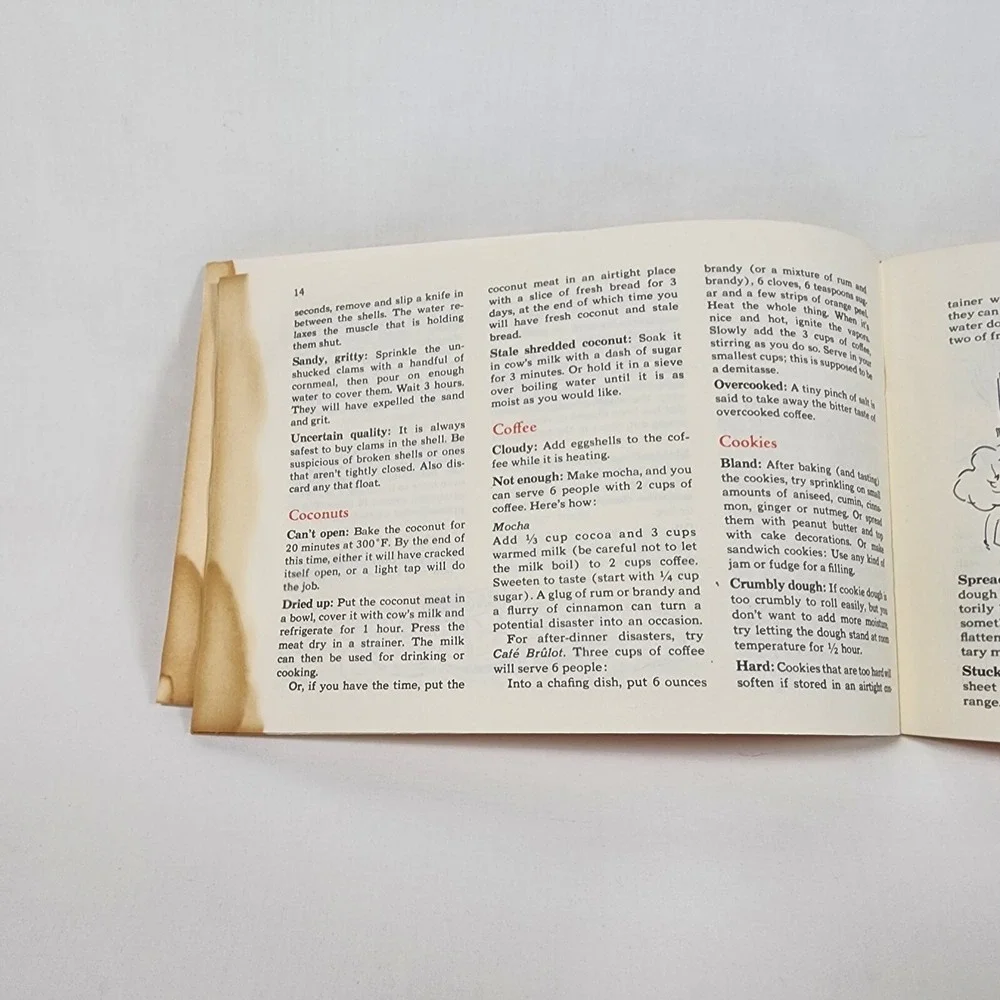 VINTAGE Reader's Digest Common Cooking Crises & How to Deal w/ Them Booklet 1973